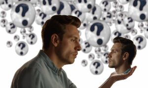 Qui suis-je ?
